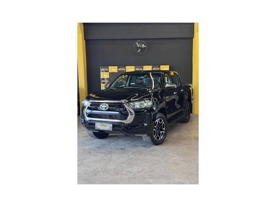 TOYOTA HILUX 2.8 D-4D TURBO DIESEL CD SRV 4X4 AUTOMÁTICO